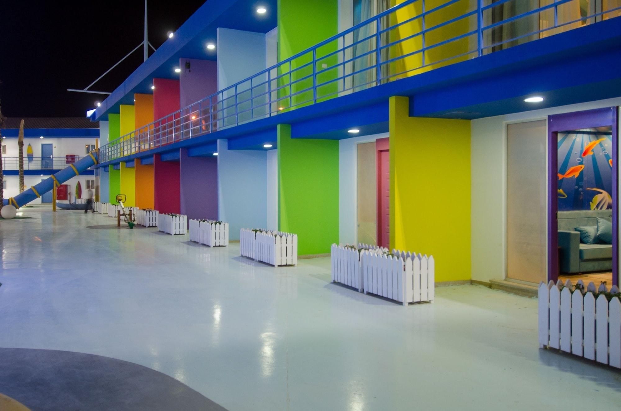 Swiss Inn Teda Hotel & Aqua Park 아인 수크나 외부 사진