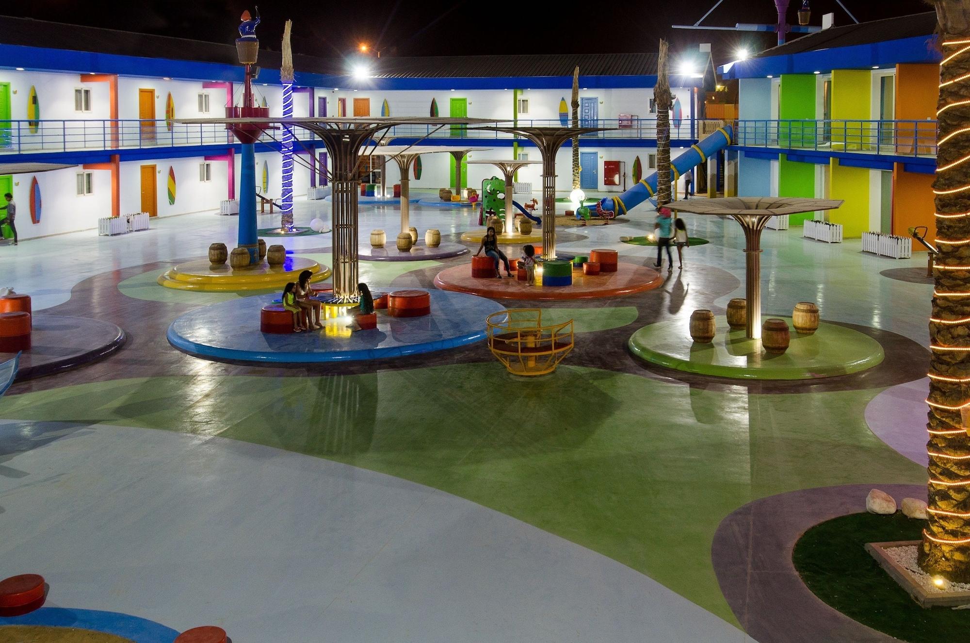 Swiss Inn Teda Hotel & Aqua Park 아인 수크나 외부 사진