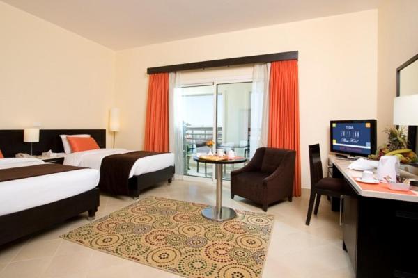 Swiss Inn Teda Hotel & Aqua Park 아인 수크나 외부 사진